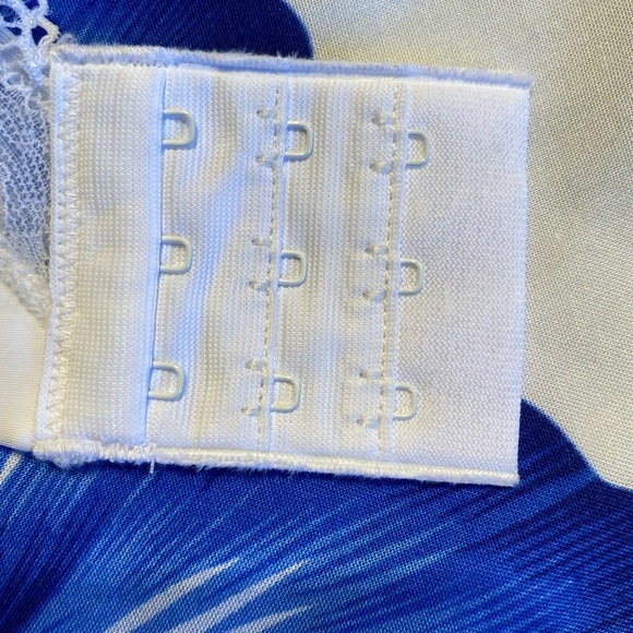 Bali smoothing underwire bra - Picture 5 of 7